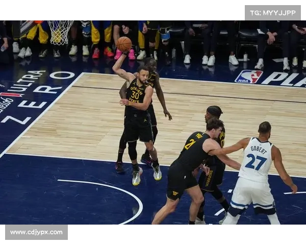 NBA防守战术解析:从区域防守到个人盯防的多样化应对策略 NBA防守战术解析:从区域防守到个人盯防的多样化应对策略